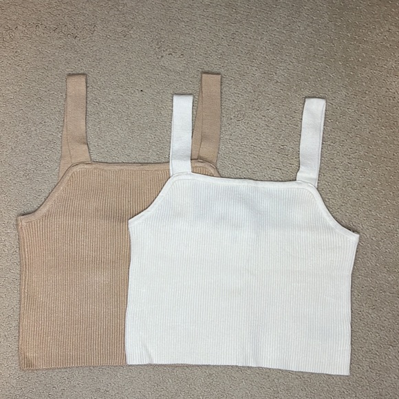 Cropped Tank Top - Picture 4 of 4